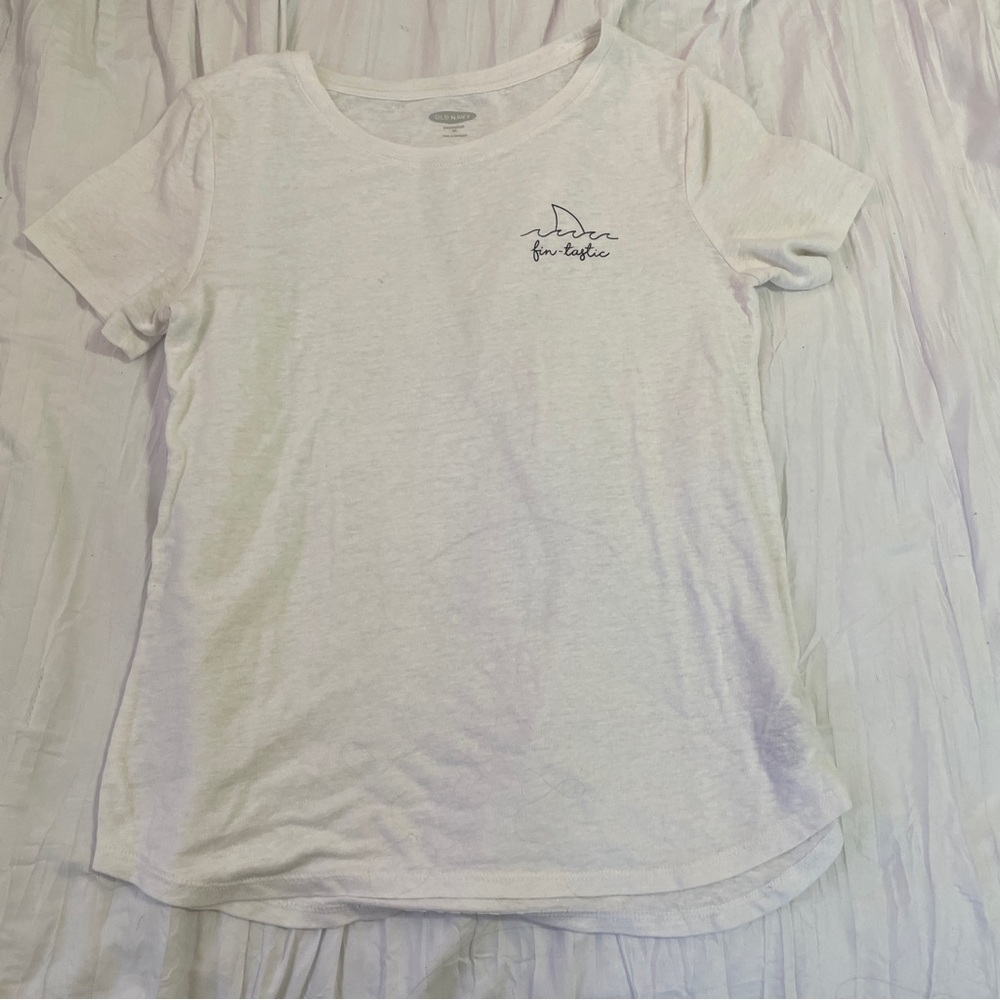 Old navy tee